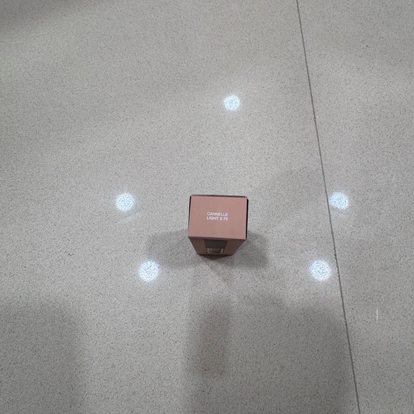 NWT NARS Radiant Creamy Concealer – Cannelle Light 2.75 – Travel Mini - Picture 6 of 6